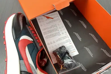 Waffle Red Nike sacai Undercover LD University DJ4877-300 0619